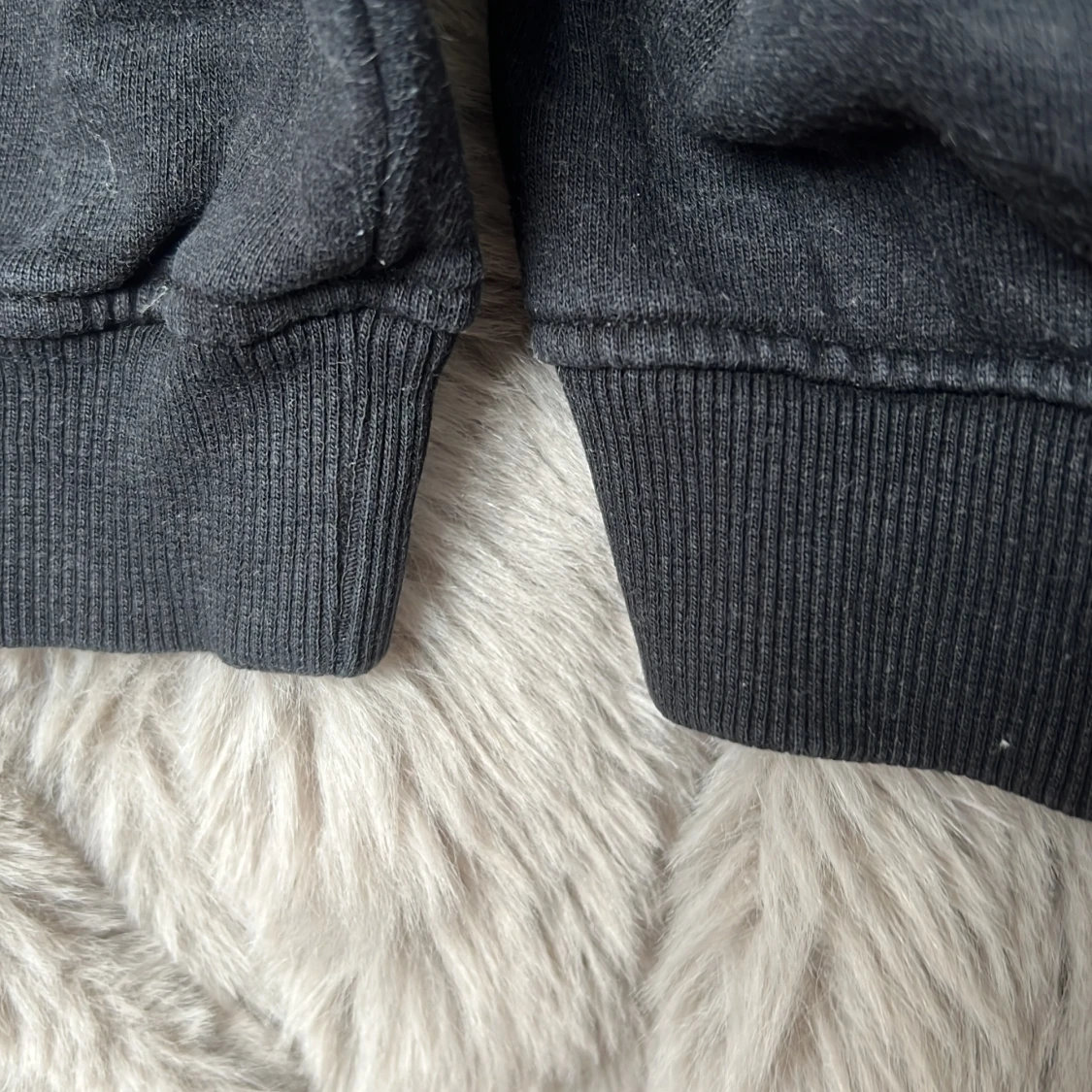 Svart sweatshirt från 157 - 3