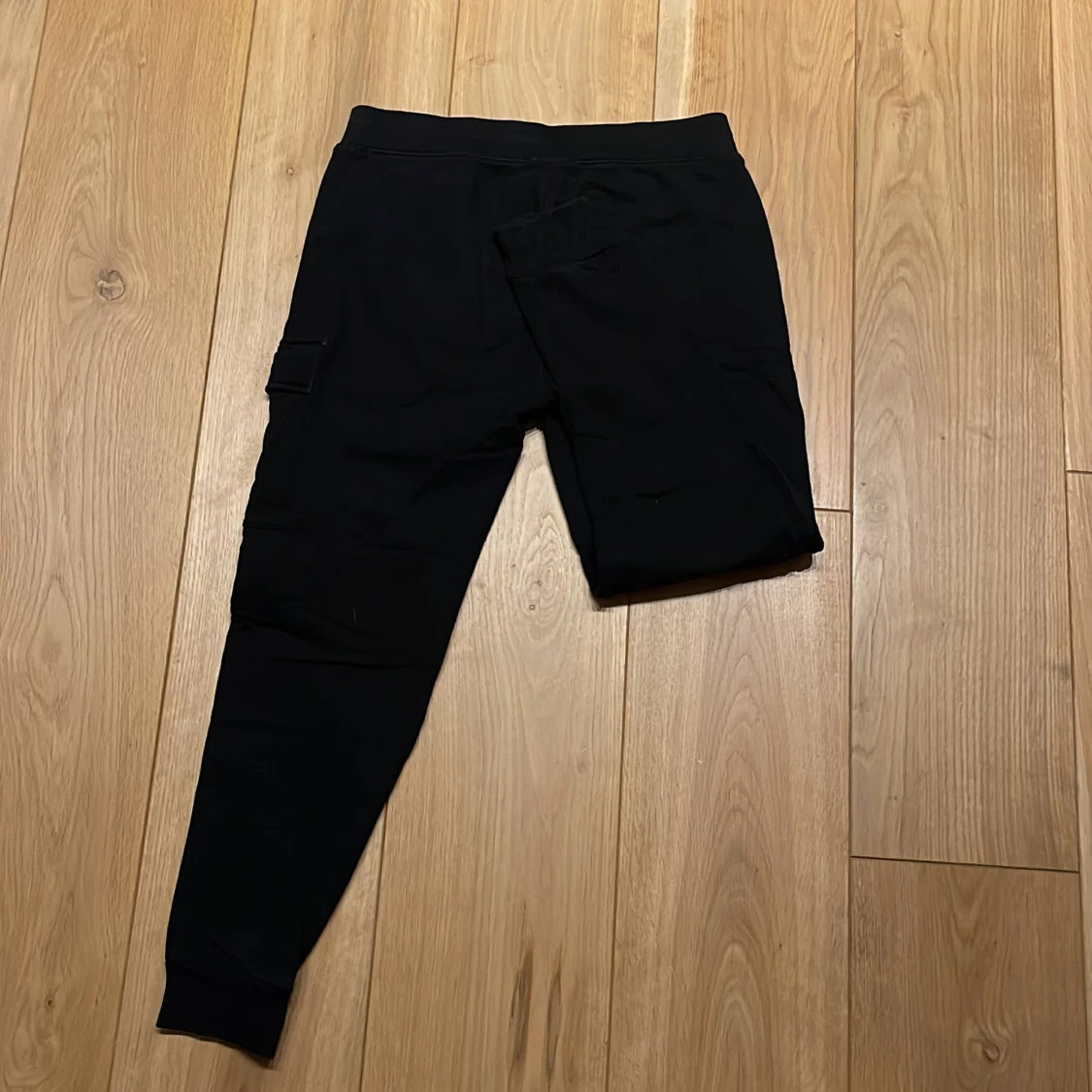 Svarta sweatpants med fickor - 1