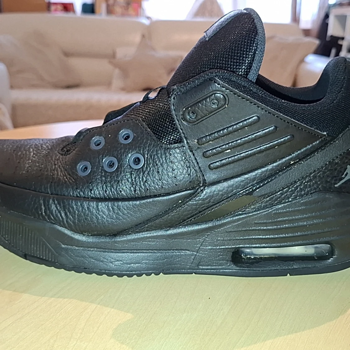 Svarta sneakers från Jordan - 1