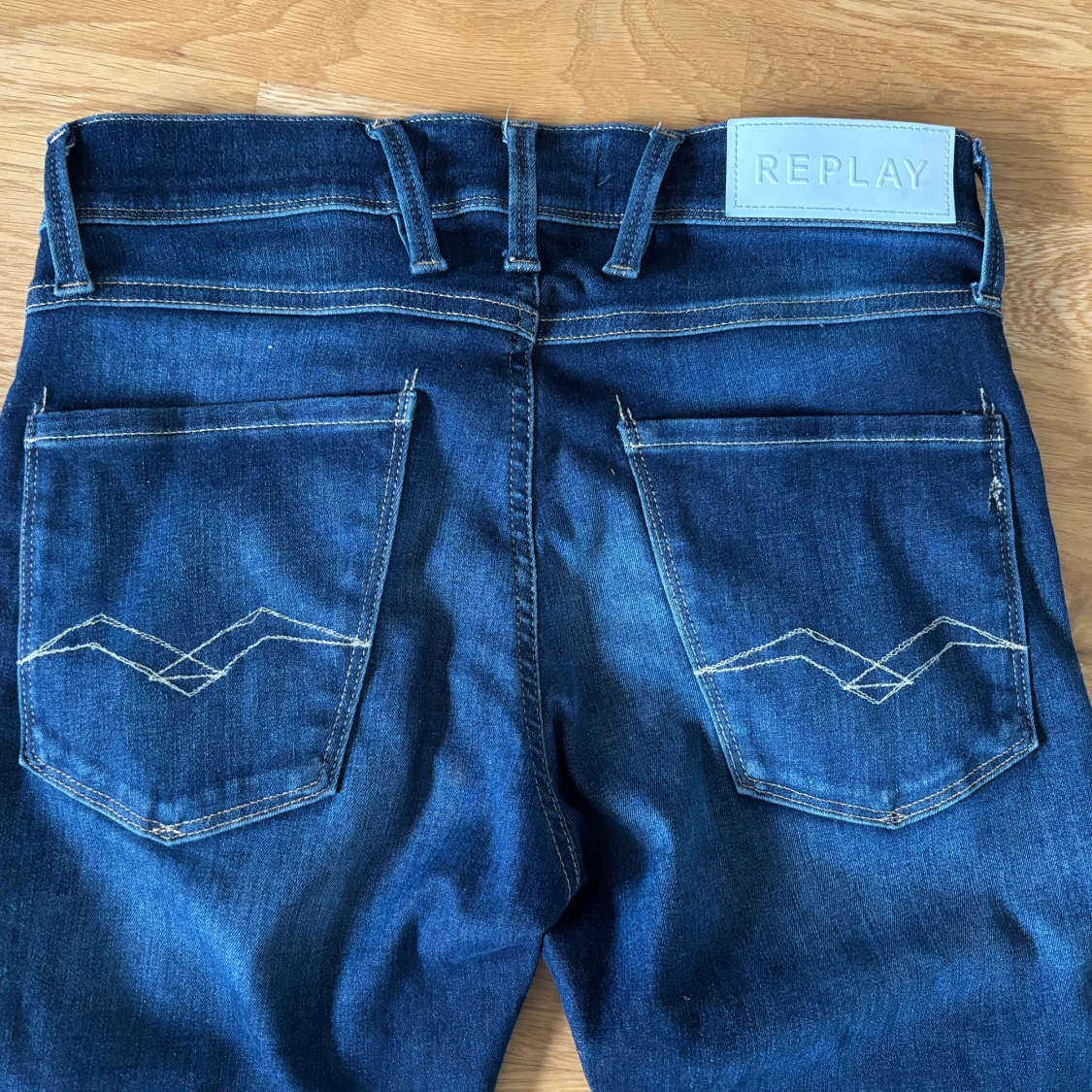 Replay Anbass jeans i mörkblå denim - 4