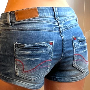 Jeansshorts Only  - Midjemått: 39cm, Läs gärna min bio innan ni ställer frågor 💖