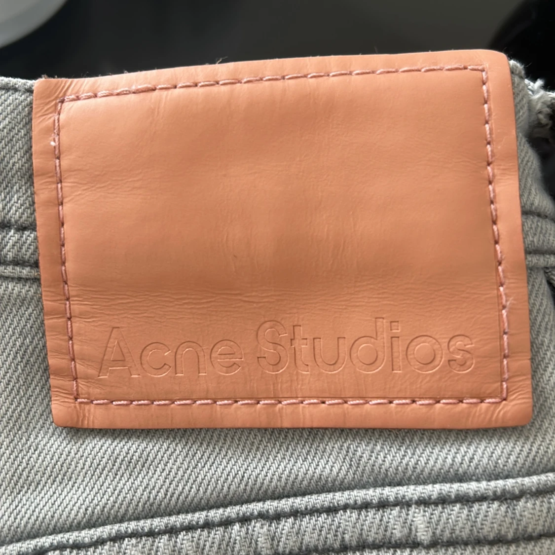 Ljusgrå jeans från Acne Studios - 3