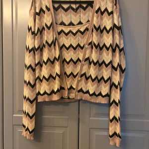 Kofta set - Fint set från Mango i strl M. Nypris 699 kr.