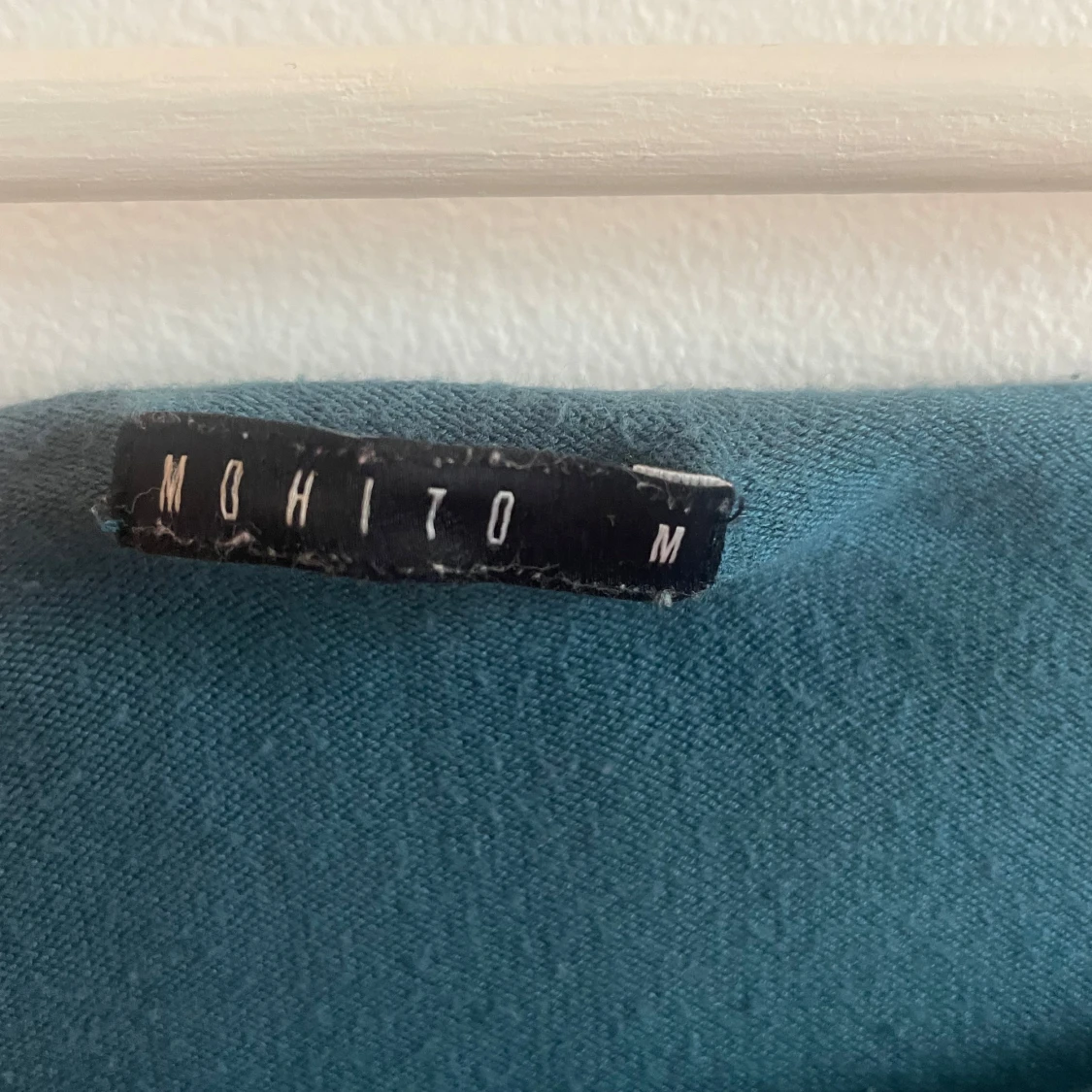 Grön offshoulder tröja från Mohito - 4