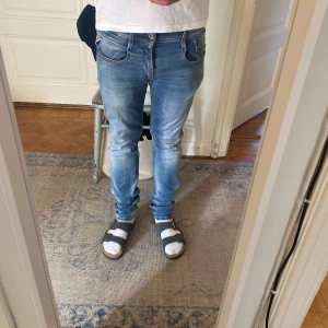 Replay Anbass Jeans - Replay Anbass | Passform: Slim fit | Storlek: W31 L32 | Skriv vid frågor, först till kvarn!