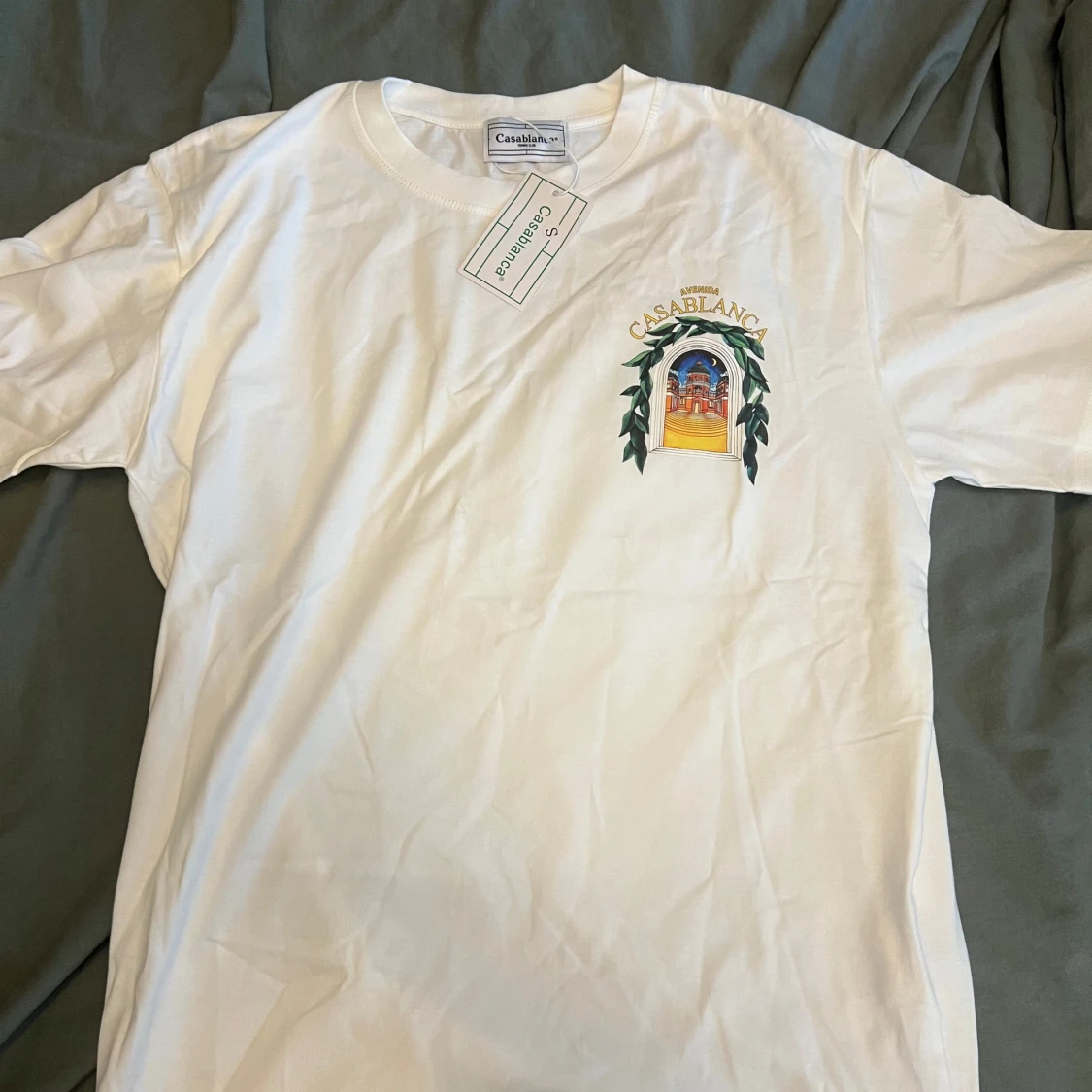 Vit t-shirt med tryck från Casablanca 