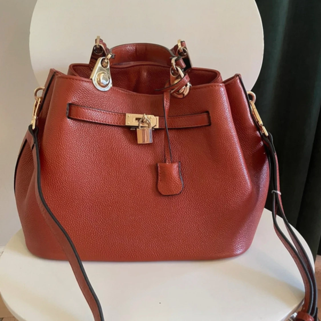 Brun handväska från Noble Bags