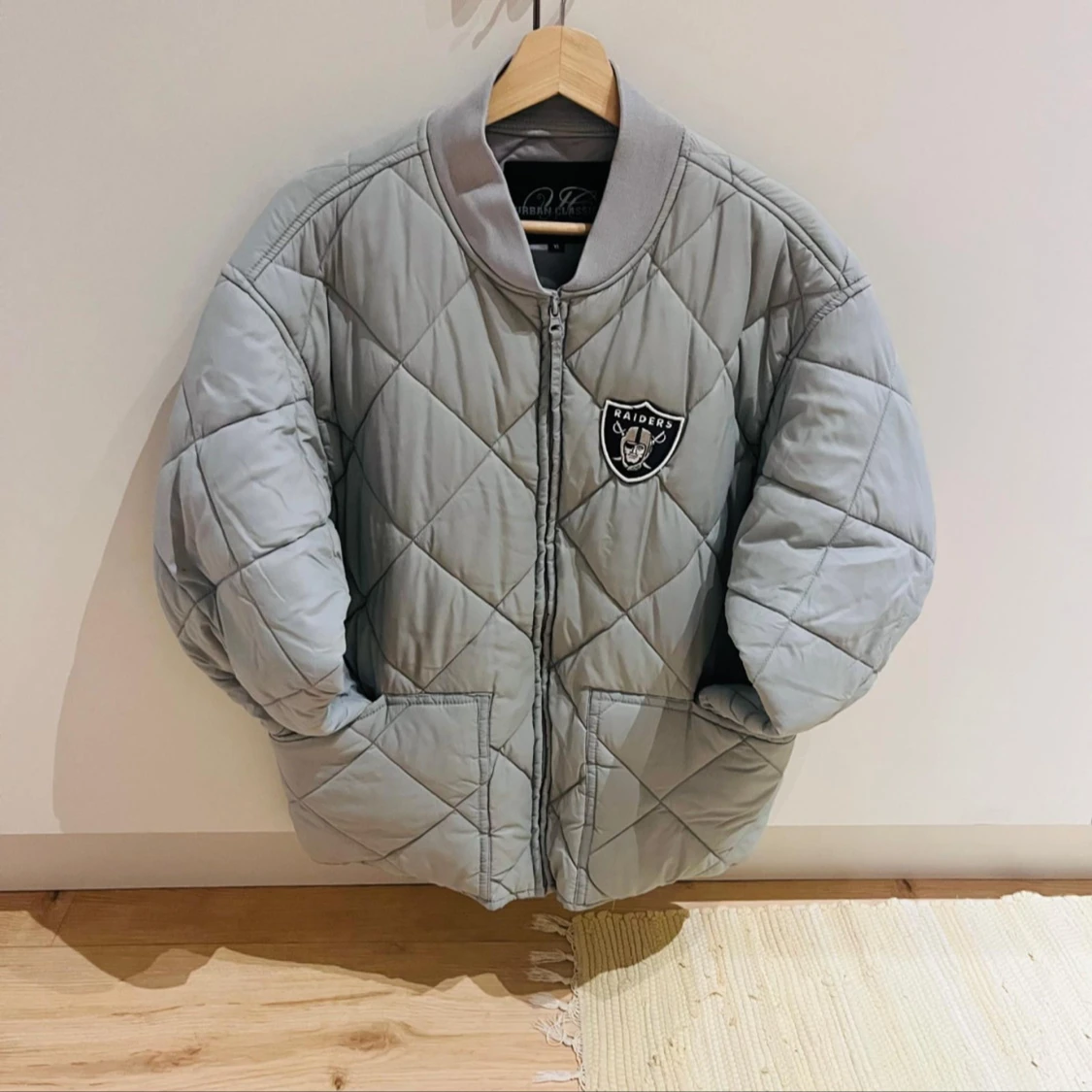 Quiltad bomberjacka Urban Classics XL