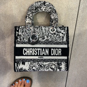 Snygga trendiga väskan - Säljer fina väska populärt 