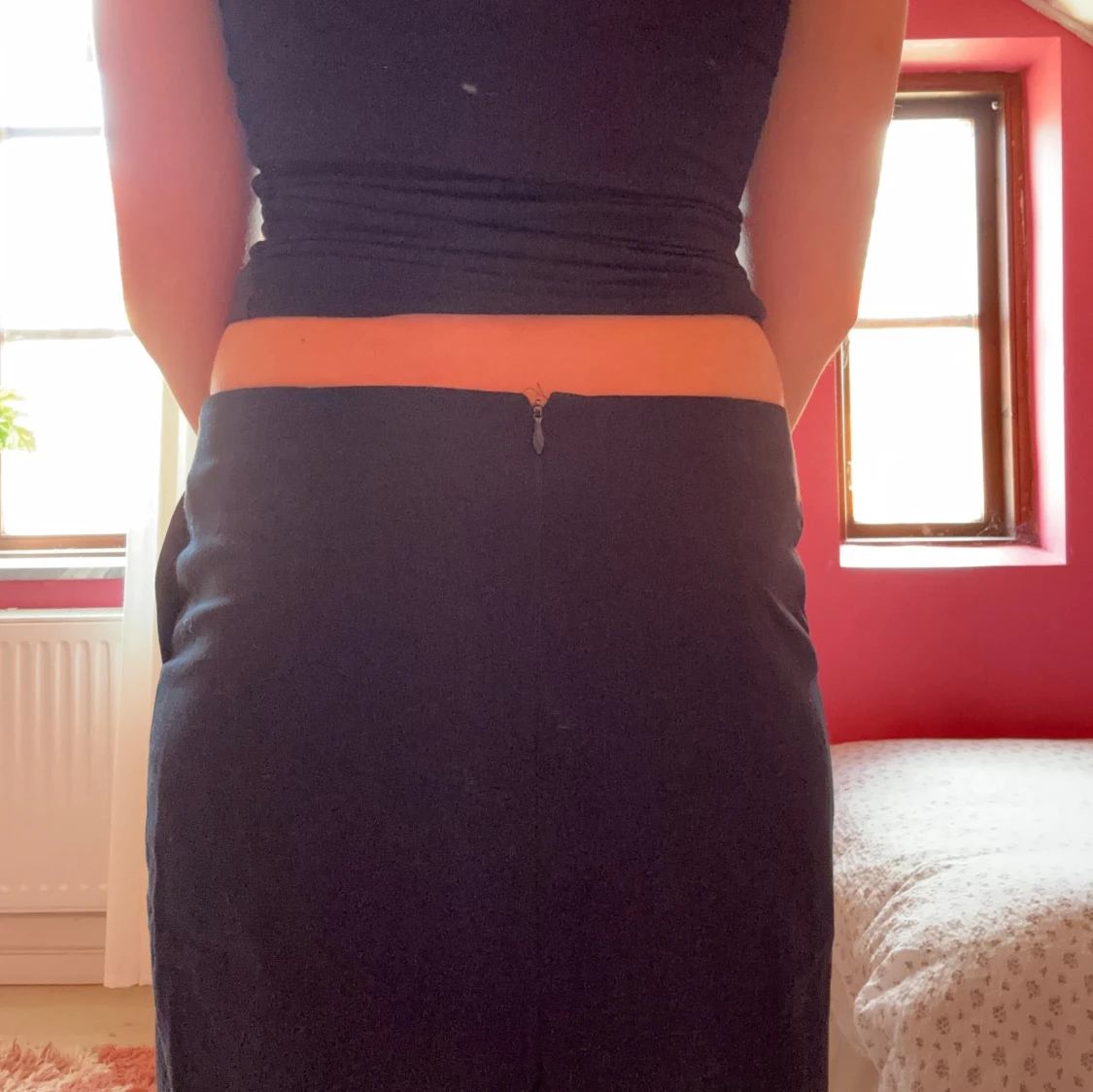 Svart långkjol med dragkedja - 3