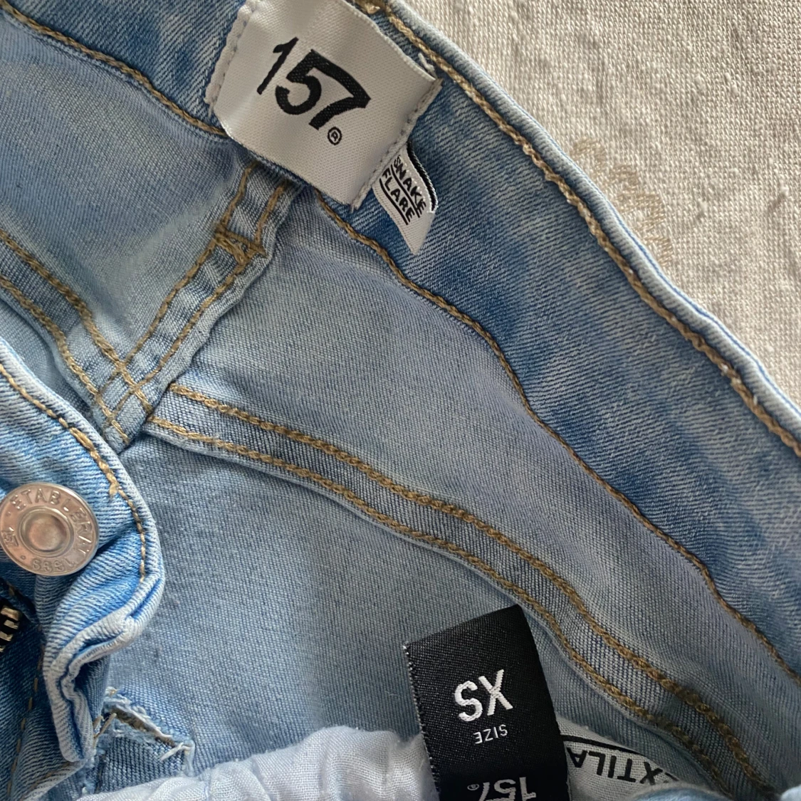 Ljusblå bootcut jeans från 157, XS - 2