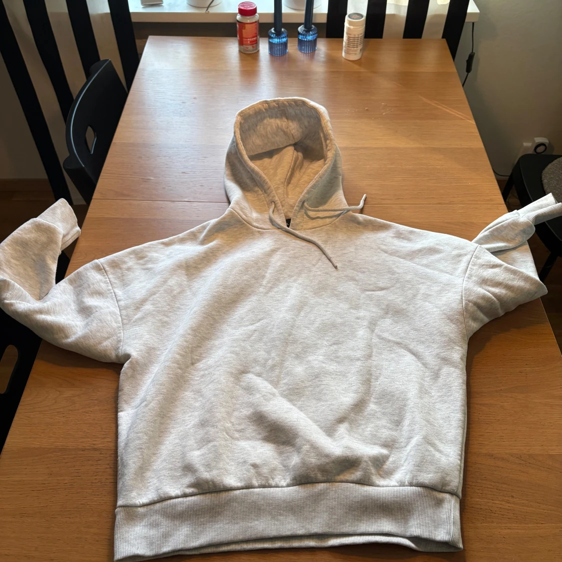 Ljusgrå hoodie från LXA STHLM XS - 1