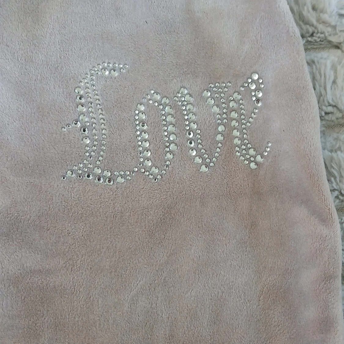 Beige mjukisbyxor från Lindex lågmidjade  - 2