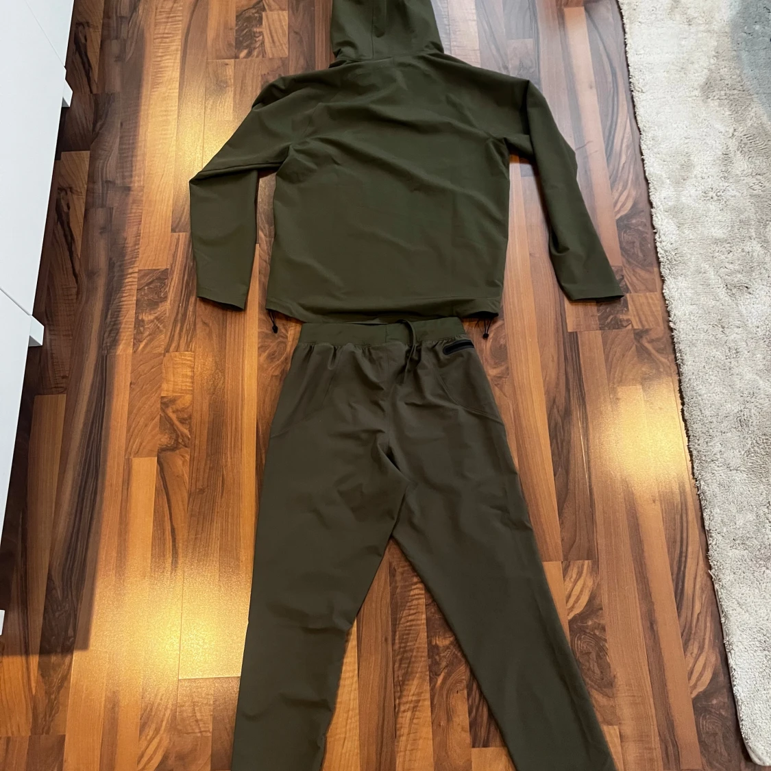 Under Armour grön träningsset med huva - 1