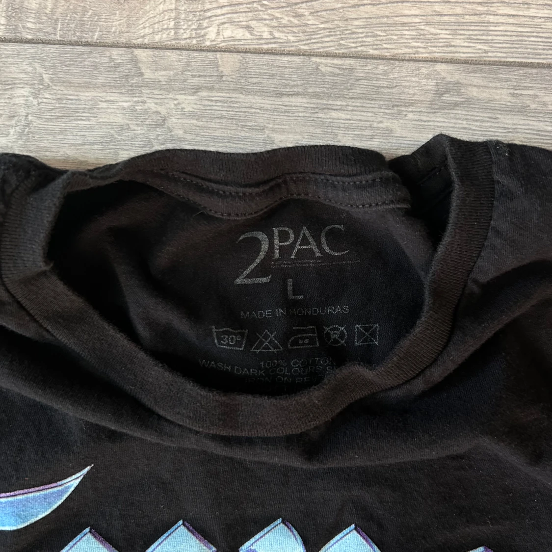 Svart T-shirt med Tupac-tryck - 1