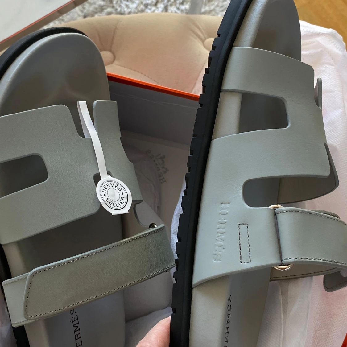 Grå remsandaler  - 2