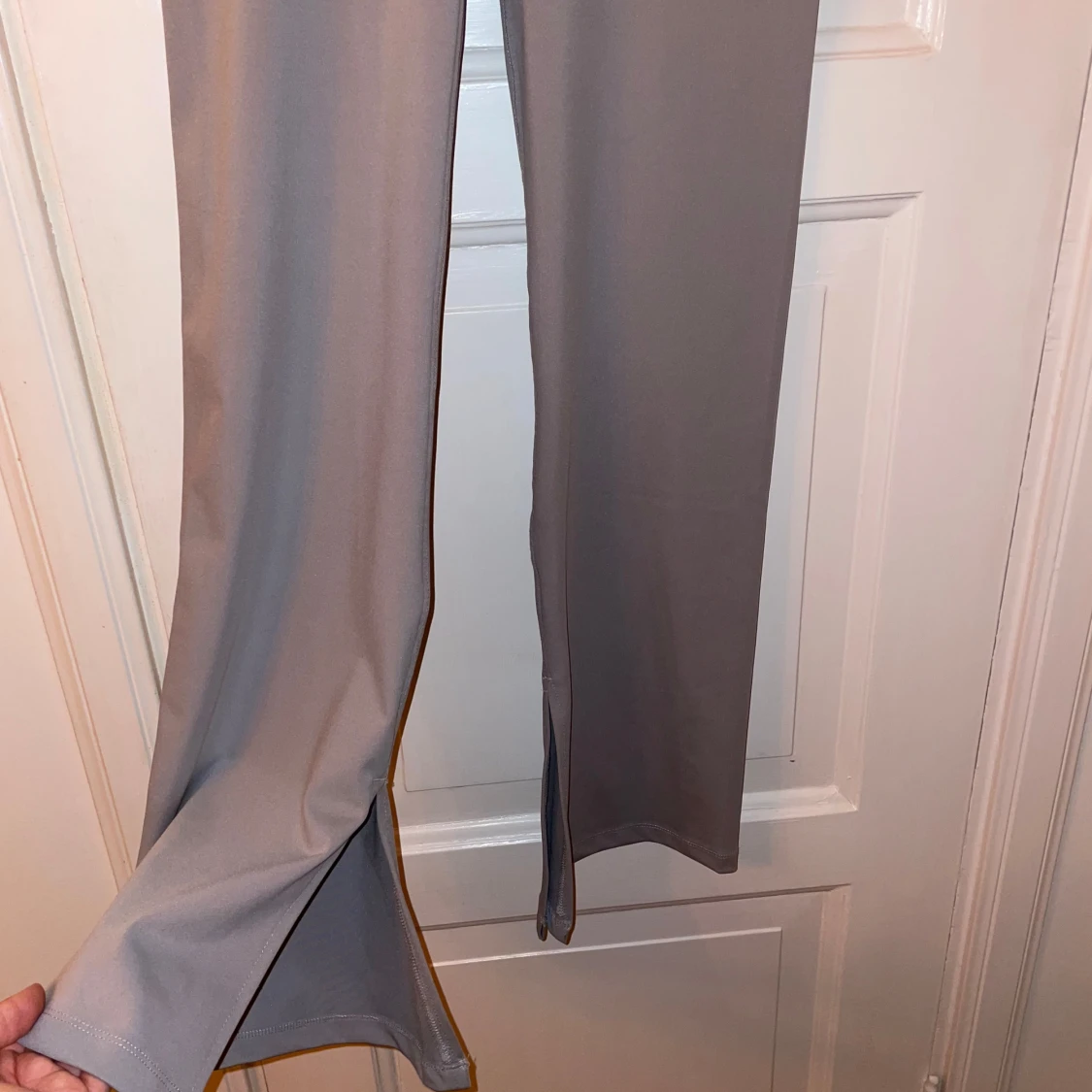  träningsbyxor med slits - 2