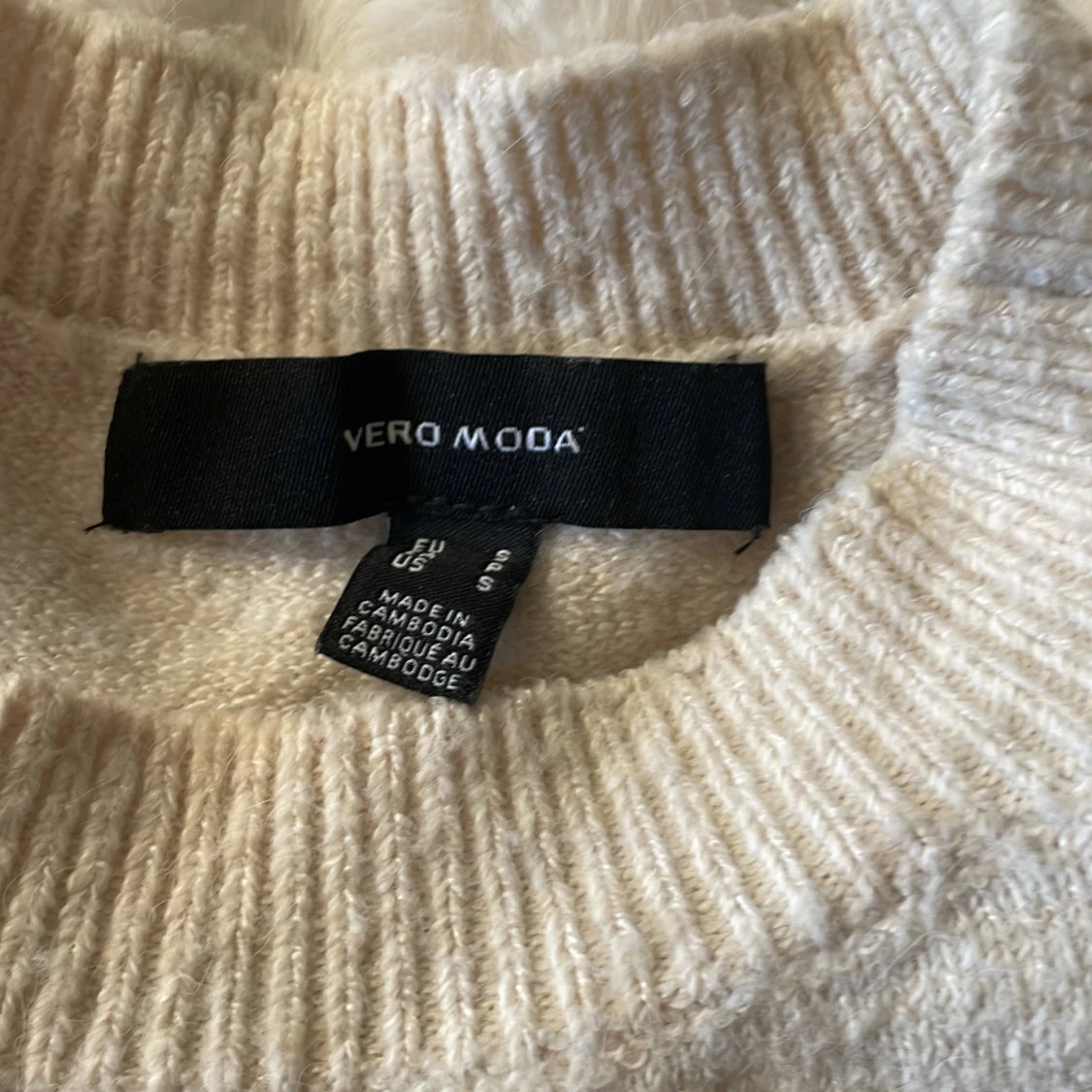 Beige tröja från Vero Moda - 1