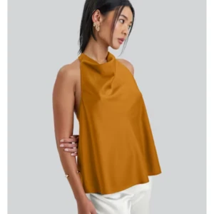 Brun ärmlös topp från Bik Bok - Snygg guldig ärmlös topp från Bik Bok i ett mjukt och lätt material. Så fin och lyxig, aldrig använd. Strl S men funkar som både xs & m❣️