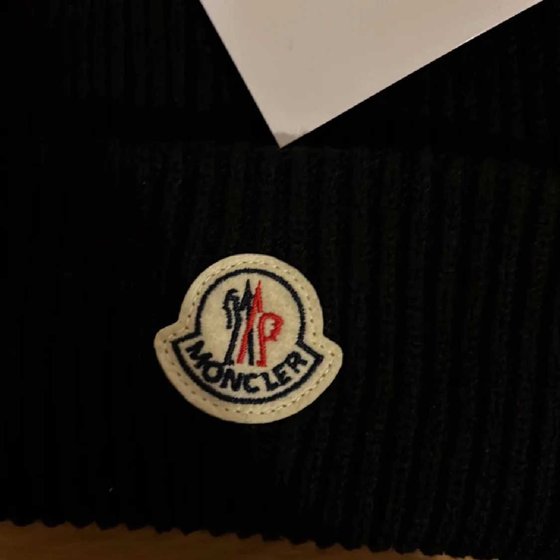 Svart Moncler mössa - 1