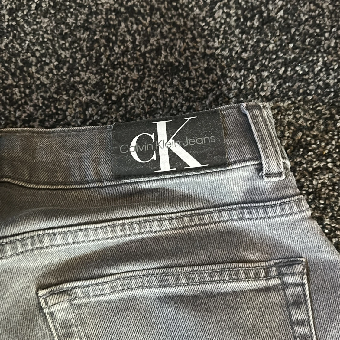 Grå jeans från Calvin Klein - 3