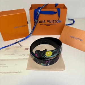 Louis V bälte - Säljer en helt ny bälte. Finns fler spännande varor på profilen!!