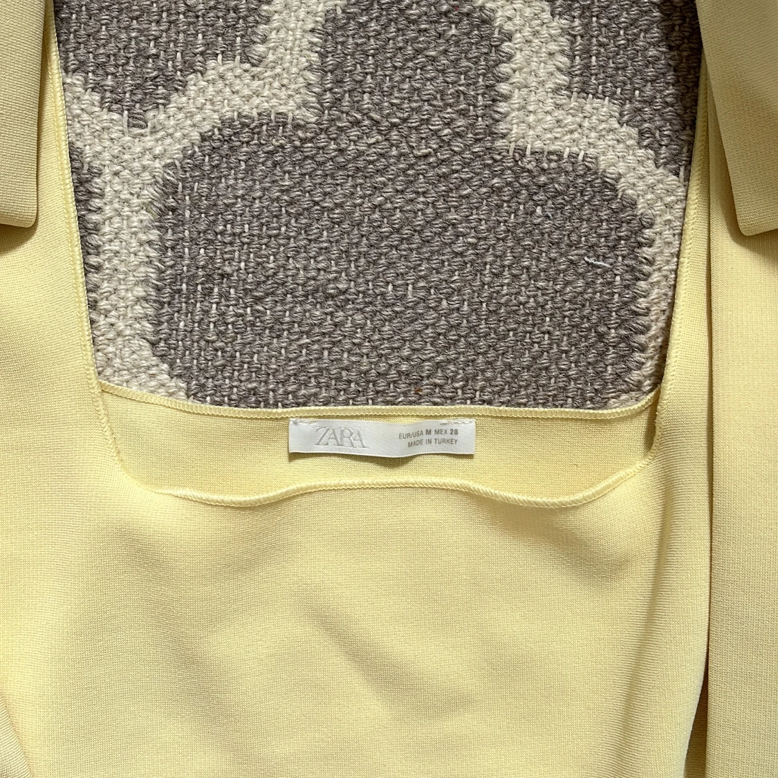 Gul linnetopp med knyt från Zara - 1