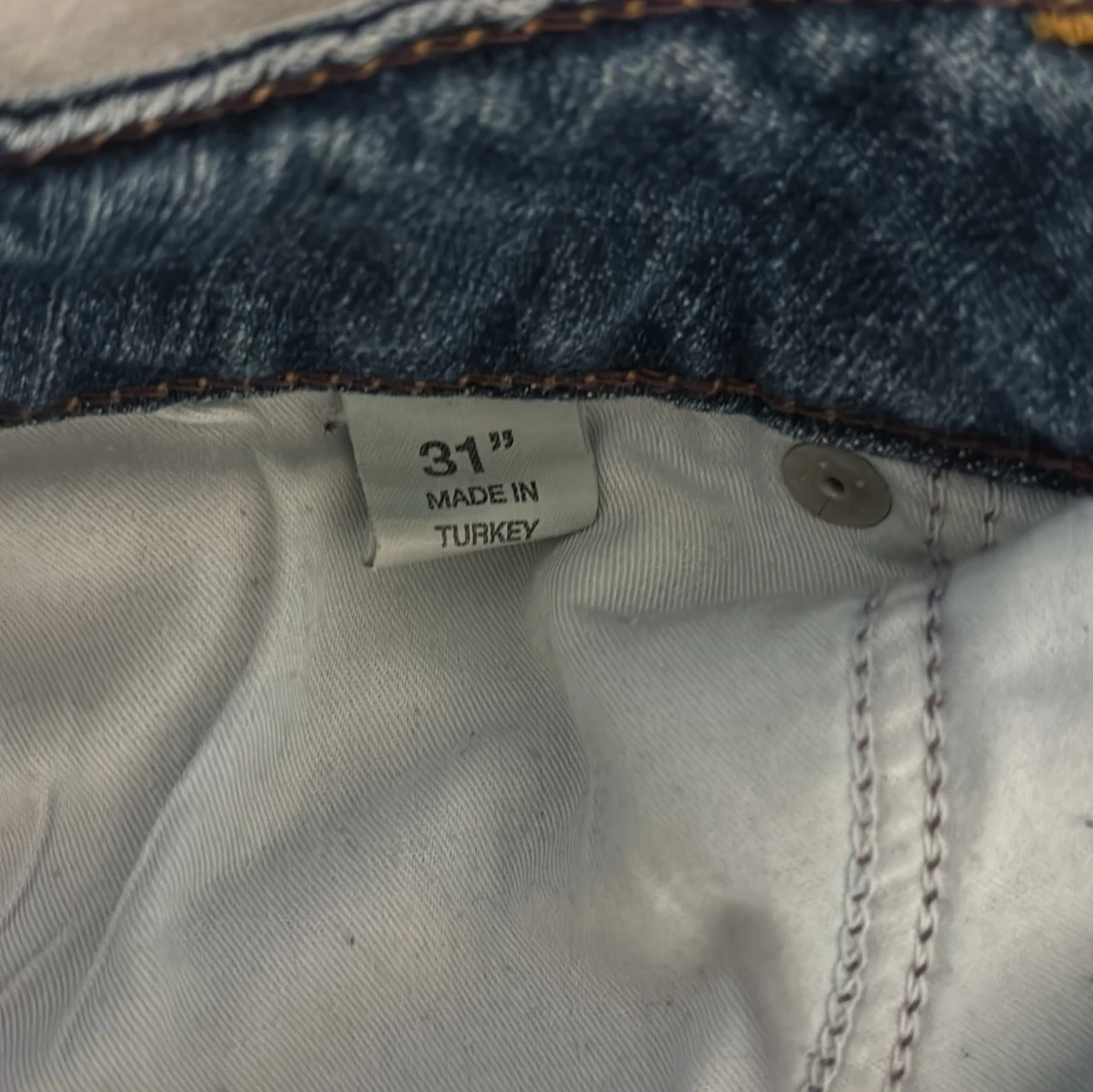 Blå jeans med strassdetaljer, stl 31 - 3