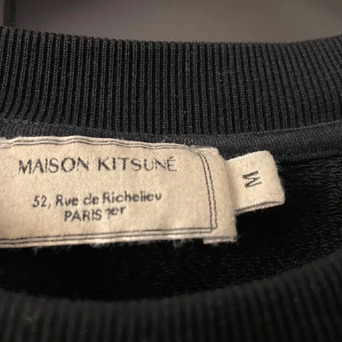 Maison Kitsuné svart sweatshirt M - 2
