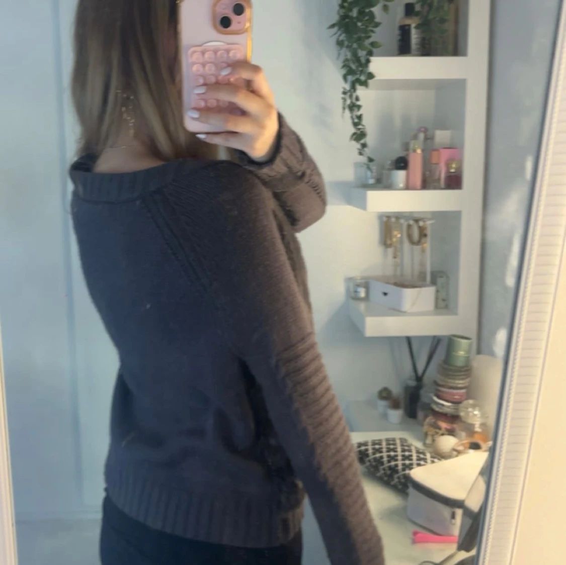 Mörkgrå/ marinblå kofta med fuskpäls och dragkedja - 1