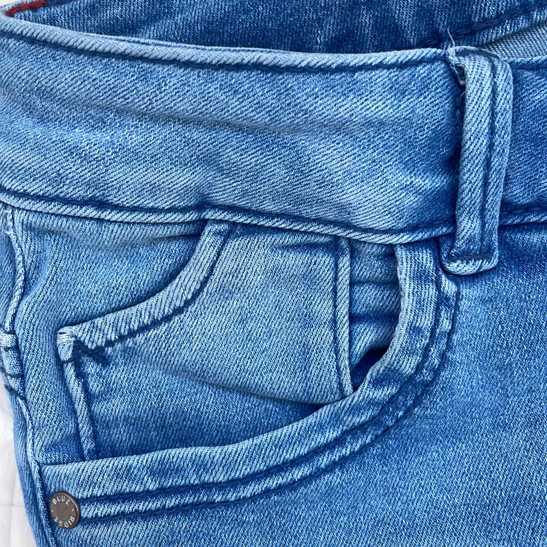 Blå bootcut jeans från We Fashion - 3