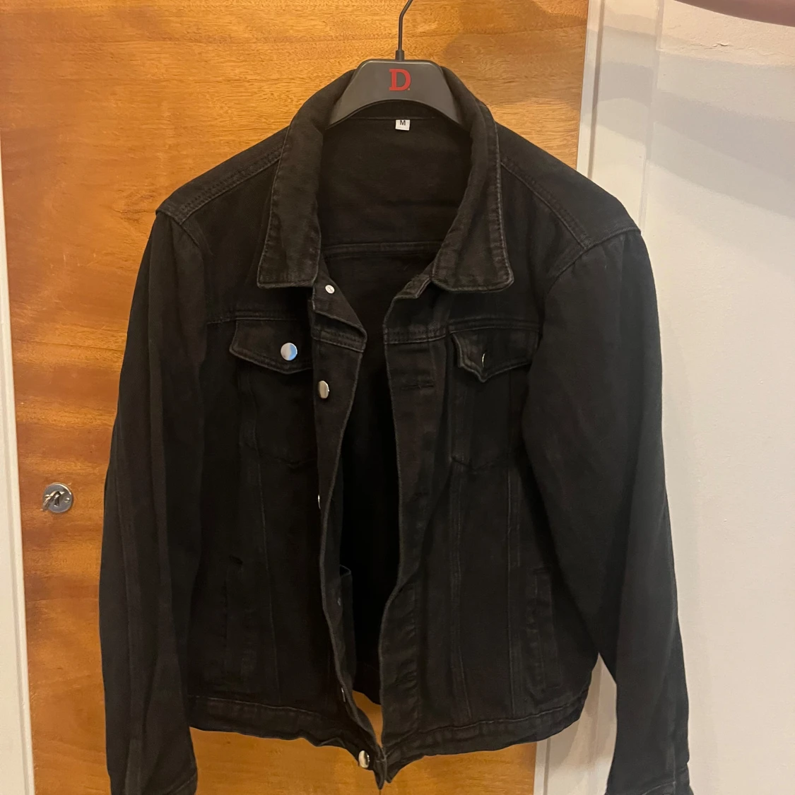 Svart jeansjacka  - 1