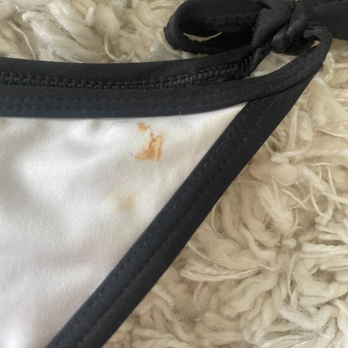 Vit och svart bikini med knyt - 1