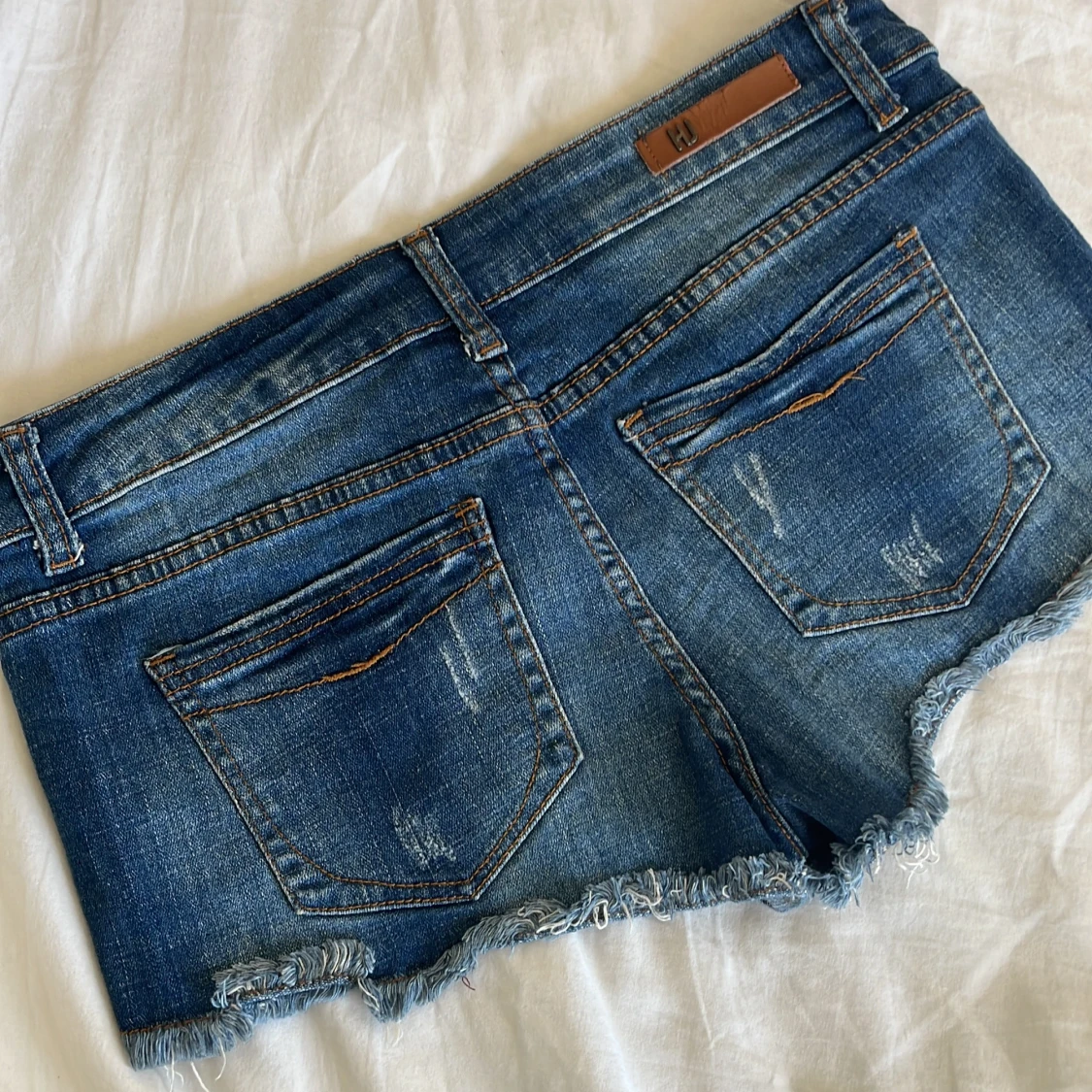 Blå jeansshorts från Hidee - 1