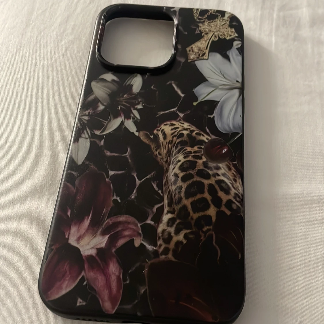 Mobilskal med leopard och blommor - 1