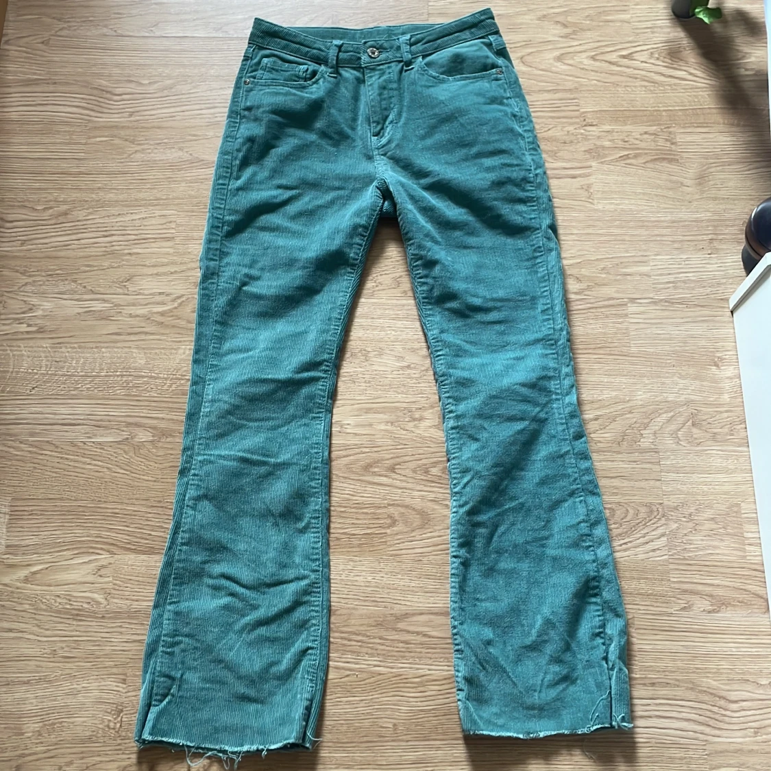 Gröna bootcut byxor - 2