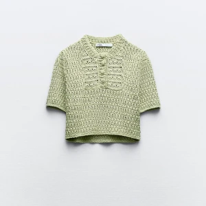 Tröja & koftor - En grön topp som är tidslös och oanvänd! 