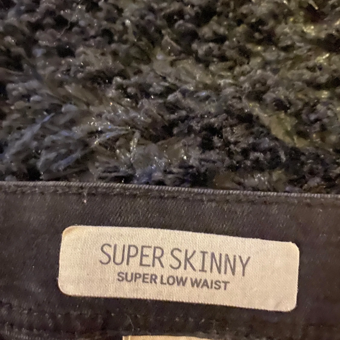 Grå super skinny jeans med låg midja - 1