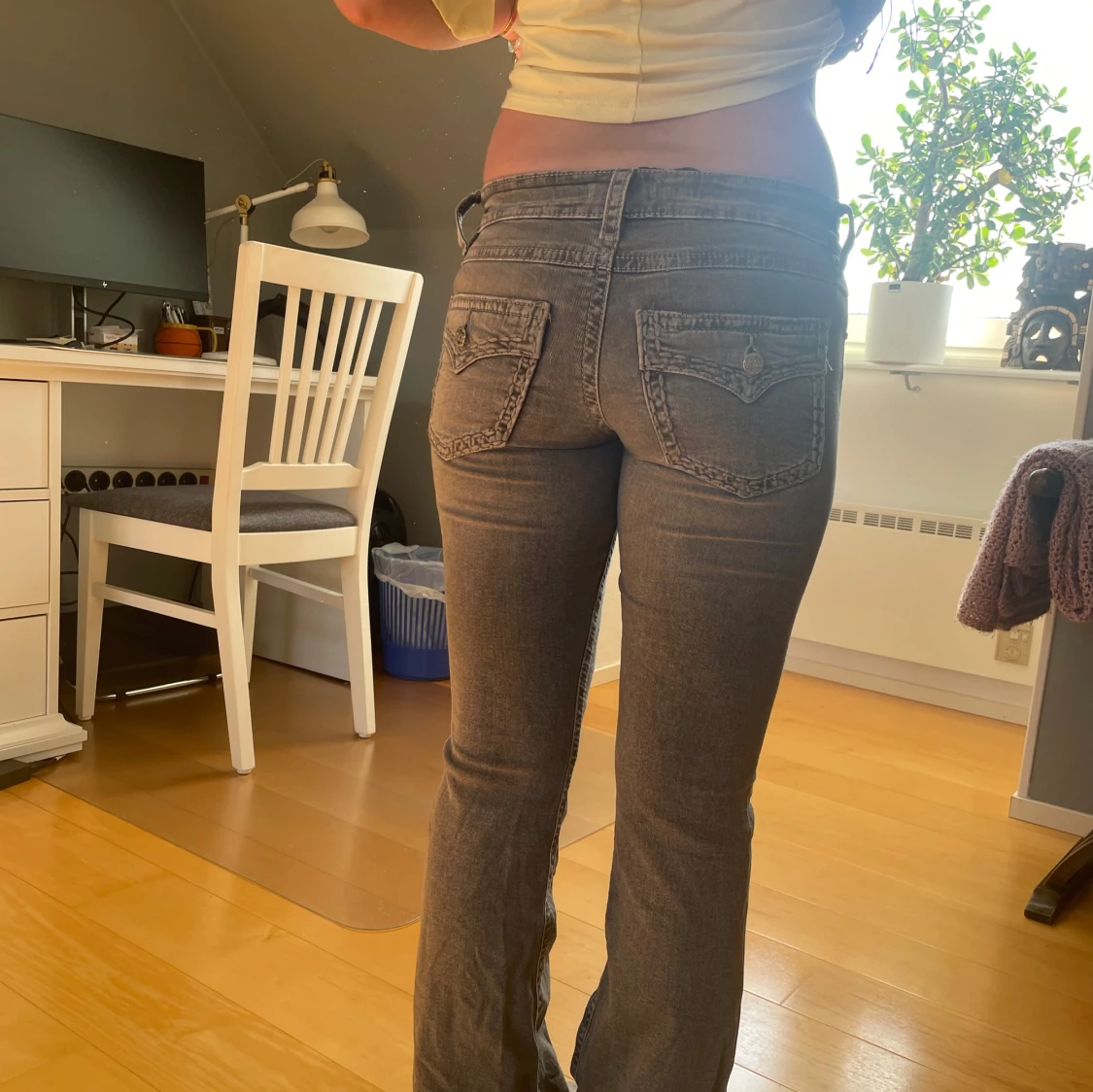 Grå bootcut jeans - 1