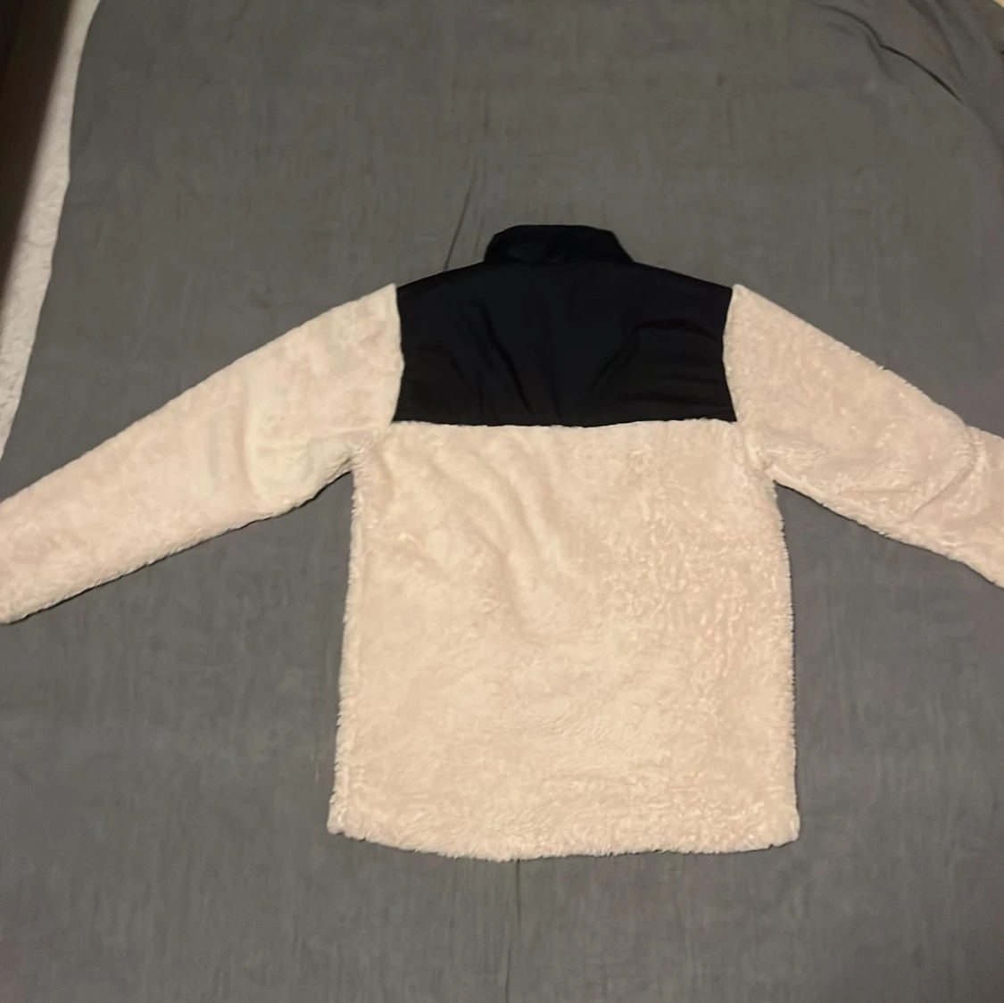 Vit fleecejacka från Helly Hansen - 3