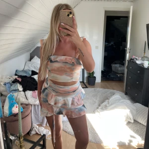 Kjol och linne  - Set från shein, fint skick. 