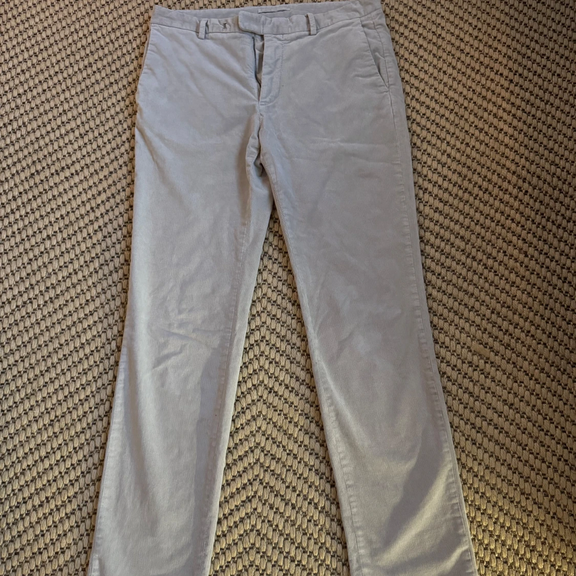 Beige manchesterbyxor från Massimo Dutti