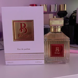 B Rouge Eau de Parfum - Endast testad!