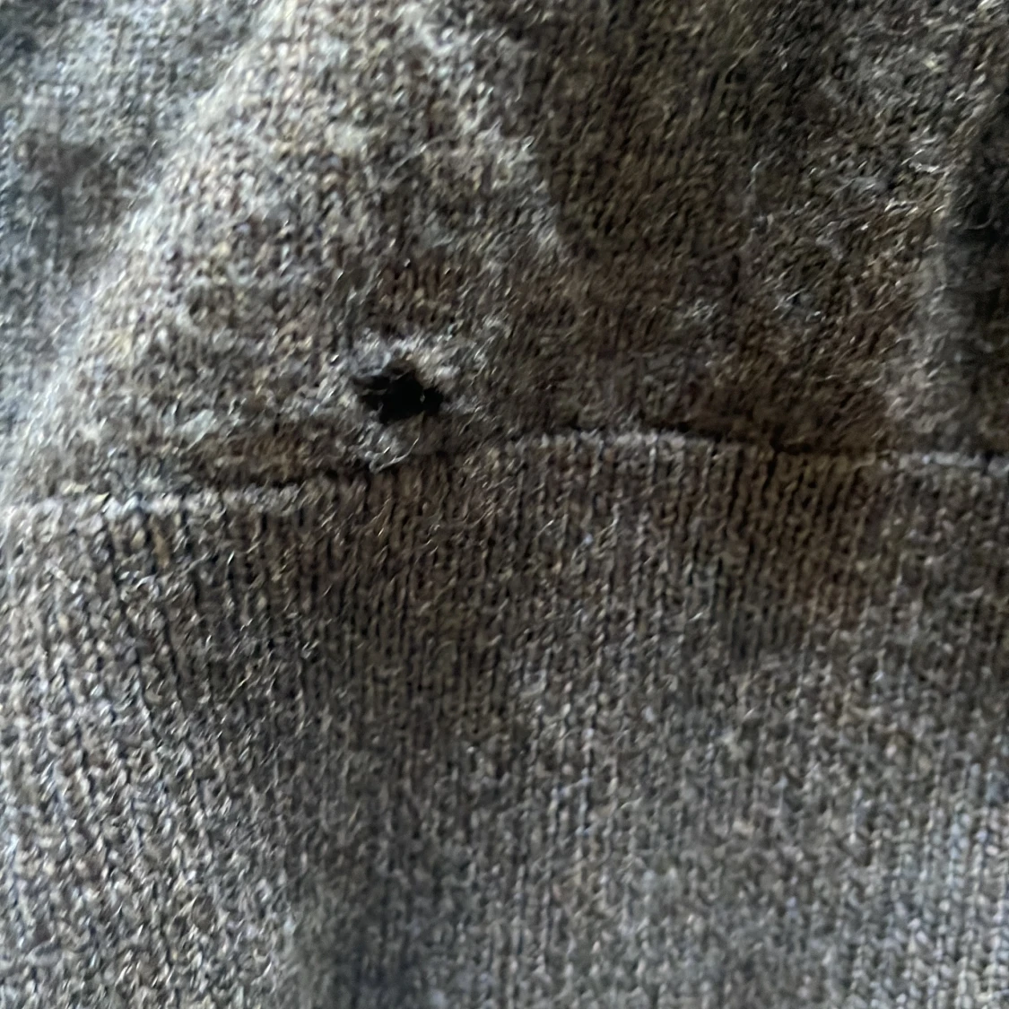 Brun stickad tröja med halv dragkedja från Morris  - 3