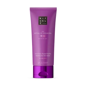 Ny!The Ritual of Yozakura recovery hand balm - Ny! Handbalsam med näringsgivande svart risextrakt och en blommig doft av yoshino-körsbärsblomma. Speciellt framtagen för torra händer och innehåller mikrobiomvänliga ingredienser. Slutsåld limited edition.