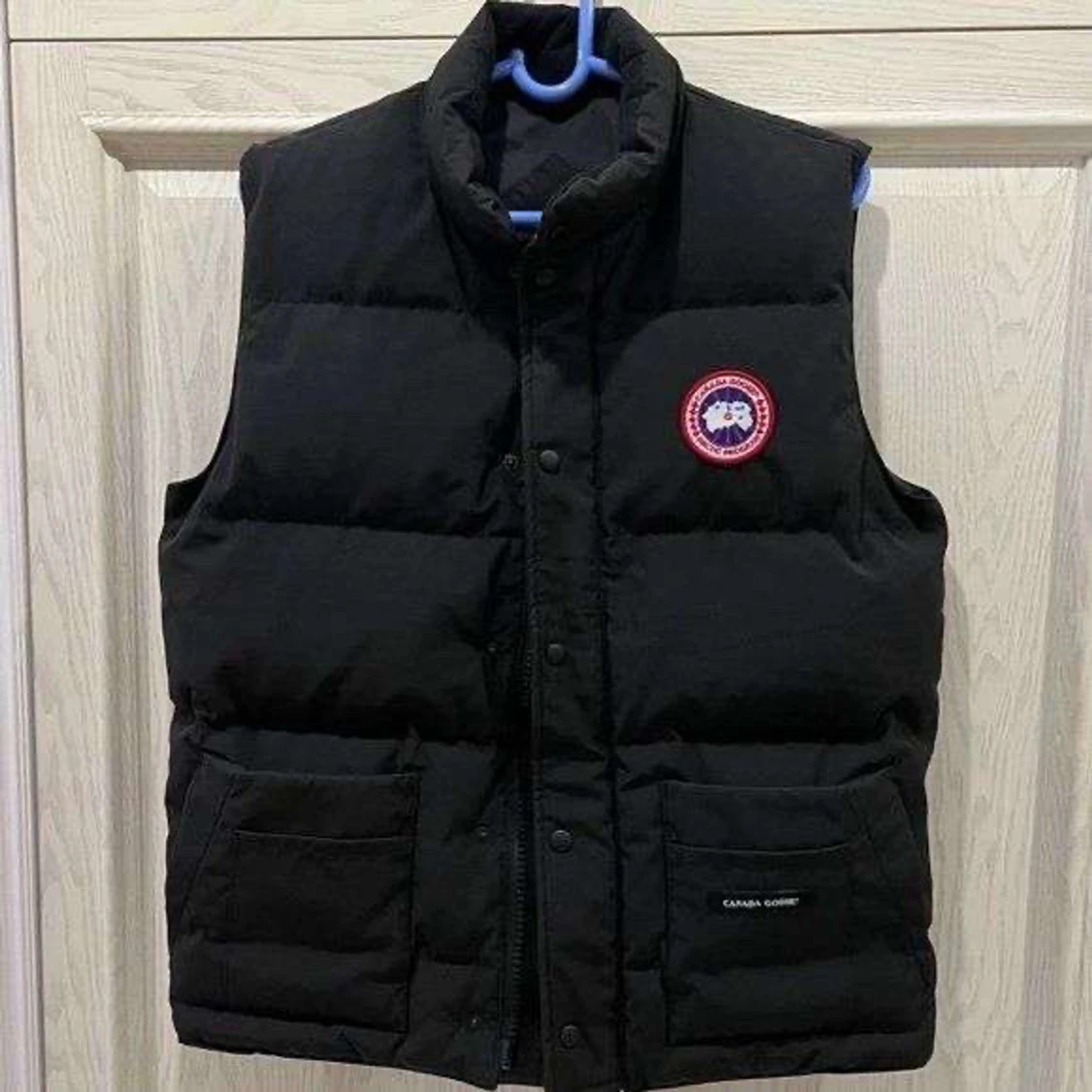 Svart dunväst från Canada Goose