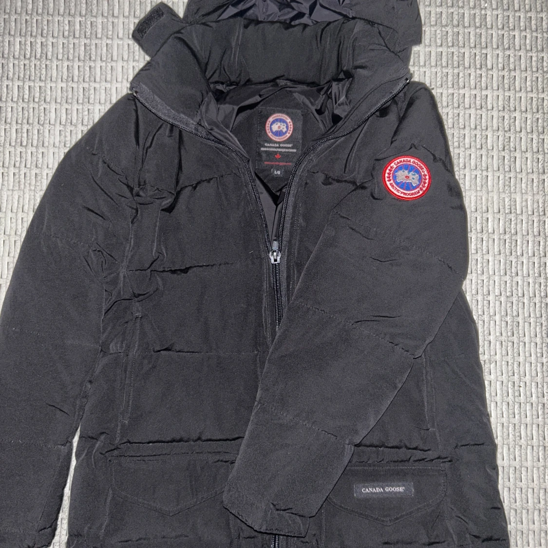 Svart dunjacka från Canada Goose