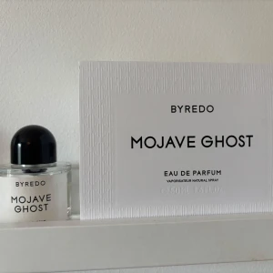 Byredo parfym Mojave ghost - Säljer denna nypris 1700 ungefär 70 % kvar
