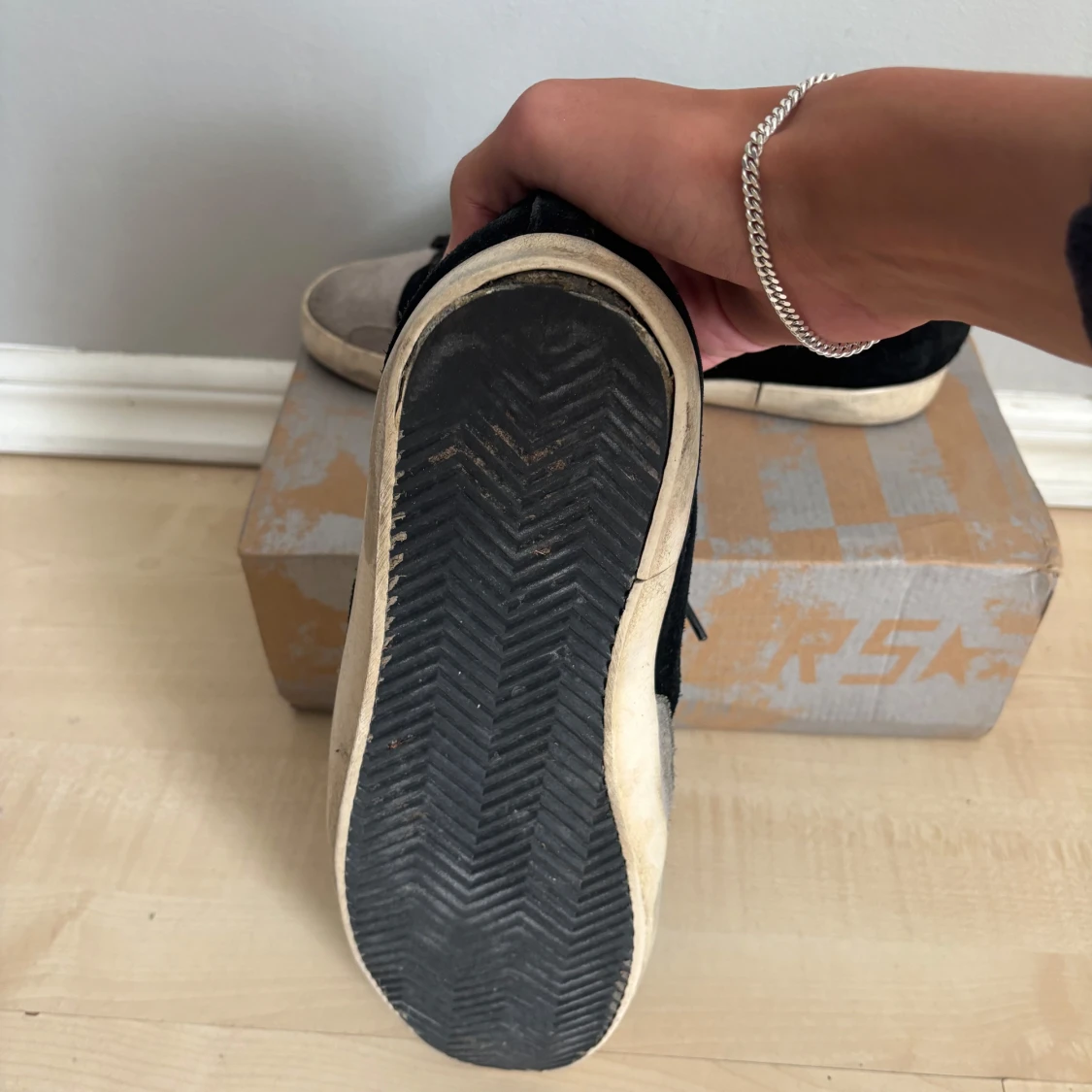 Golden Goose svart/vit sneakers - 3