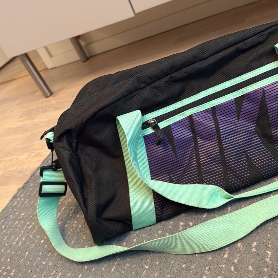 Svart träningsväska från Nike - 2